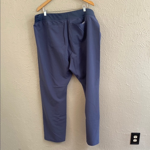 Figs Women's Scrub Pants in Blue - Picture 4 of 4